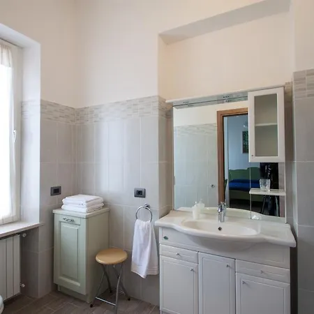 Palazzo Di Primavera Guest House Bed & Breakfast *