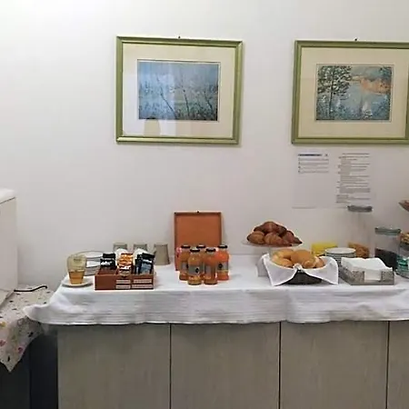 Bed & Breakfast Palazzo Di Primavera Guest House 3*