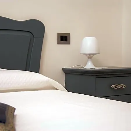 Palazzo Di Primavera Guest House Bed & Breakfast 3*